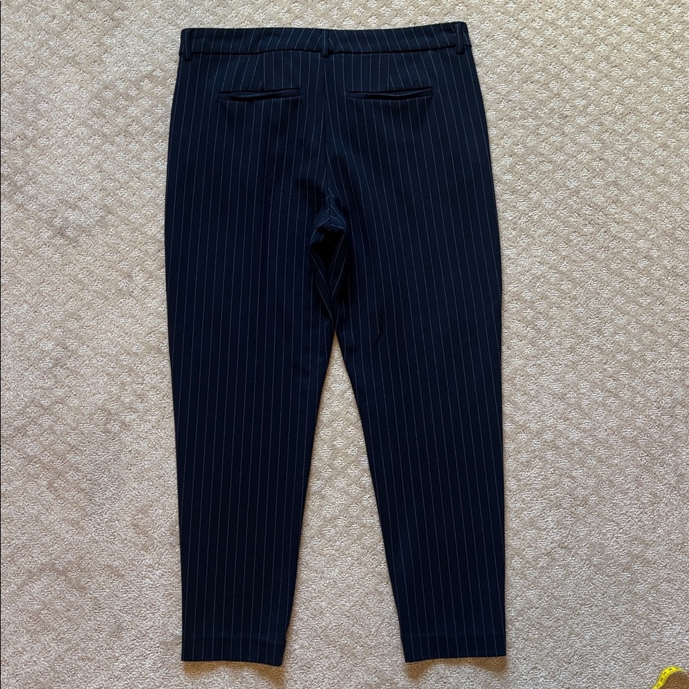 Liverpool Navy Pinstripe Cropped Pants NWOT - Picture 3 of 12